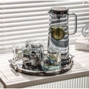 Glass kettle